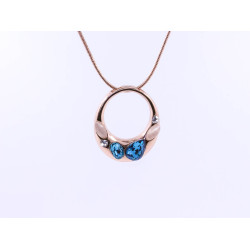 Circular Gem and Stone Pendant Necklace